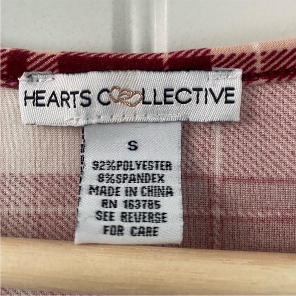 Hearts Collective Pink Plaid Crop Top Size Small
Junior /Teen - Picture 4 of 7